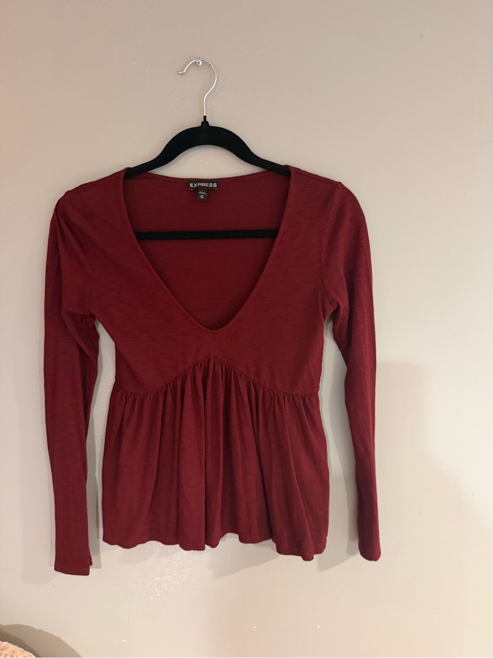 Express Women's Long Sleeve V-Neck Babydoll Top - Burgundy